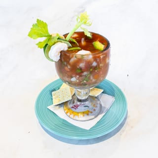 Cocktail de Camarones [Shrimp Cocktail]